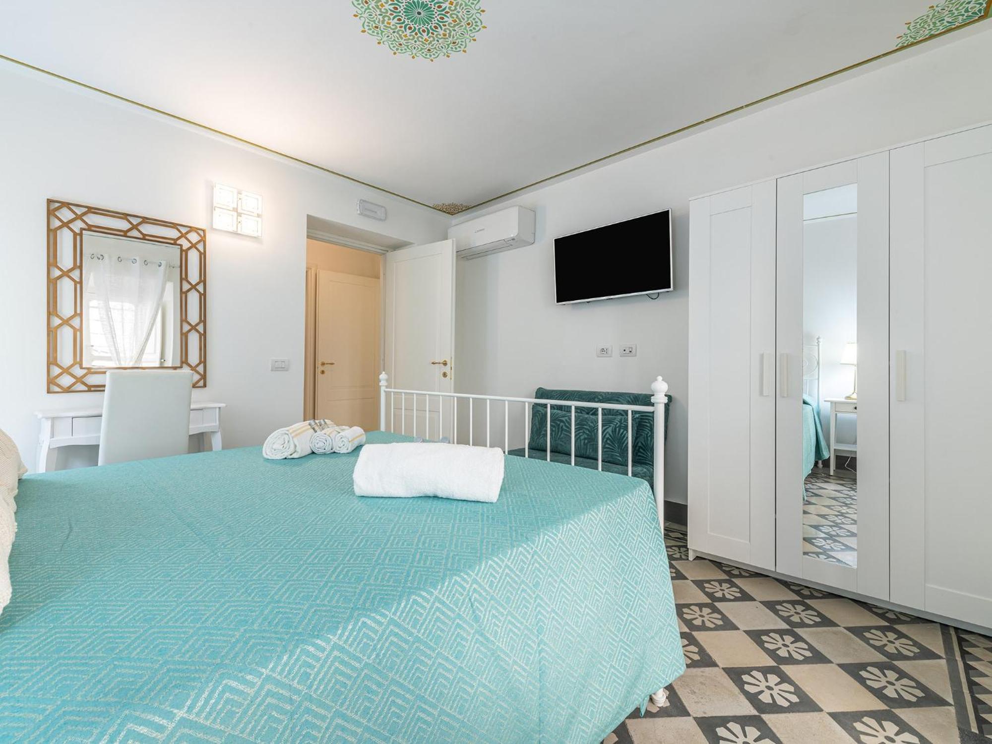 La Buona Stella Hotel Каляри Екстериор снимка