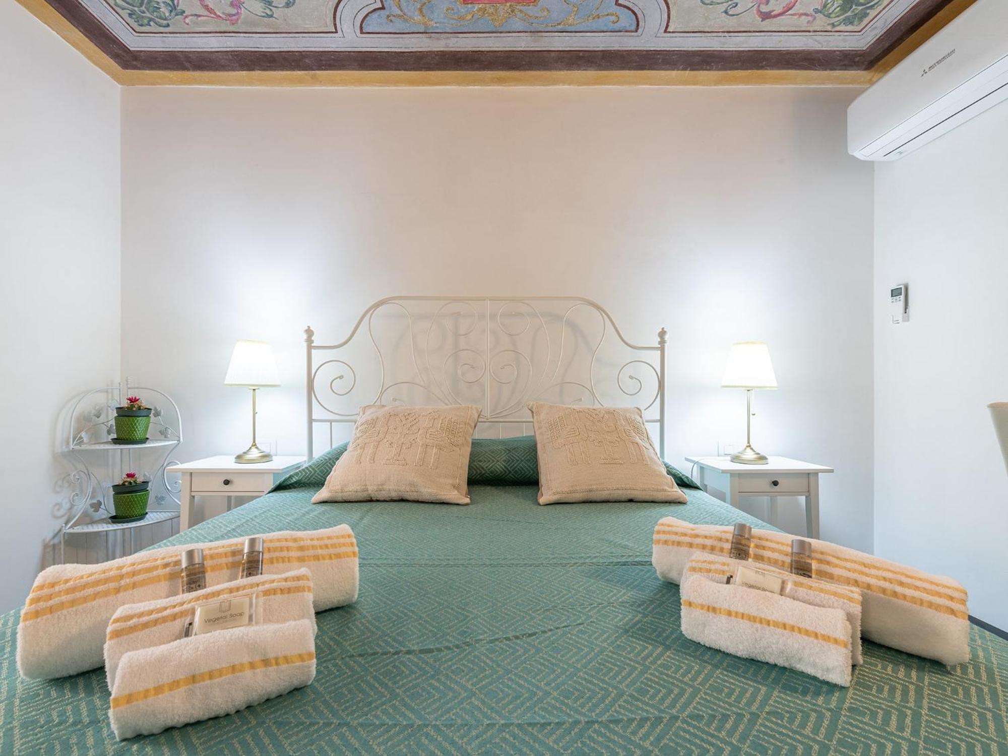 La Buona Stella Hotel Каляри Екстериор снимка