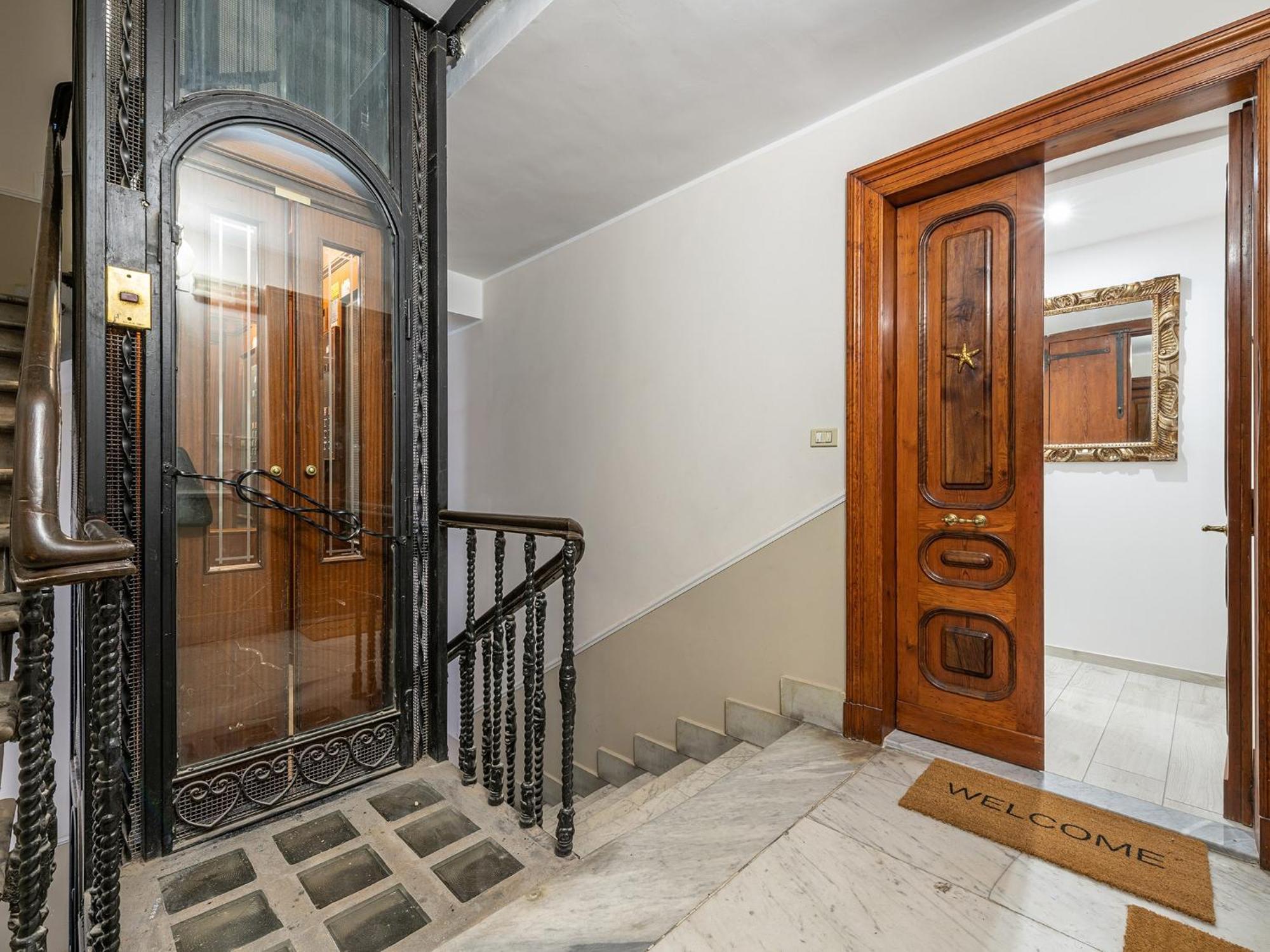 La Buona Stella Hotel Каляри Екстериор снимка